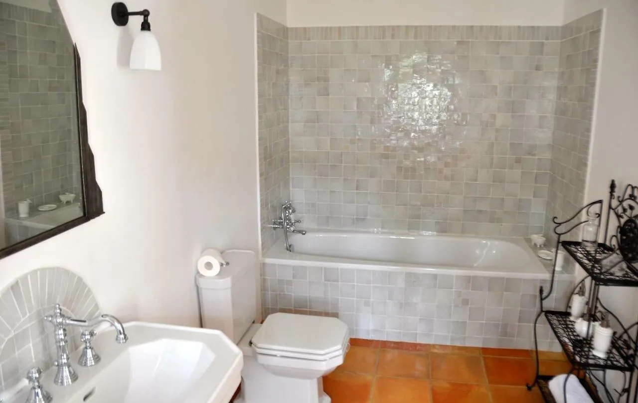 Mas Du Perthus Bed & Breakfast Cassis